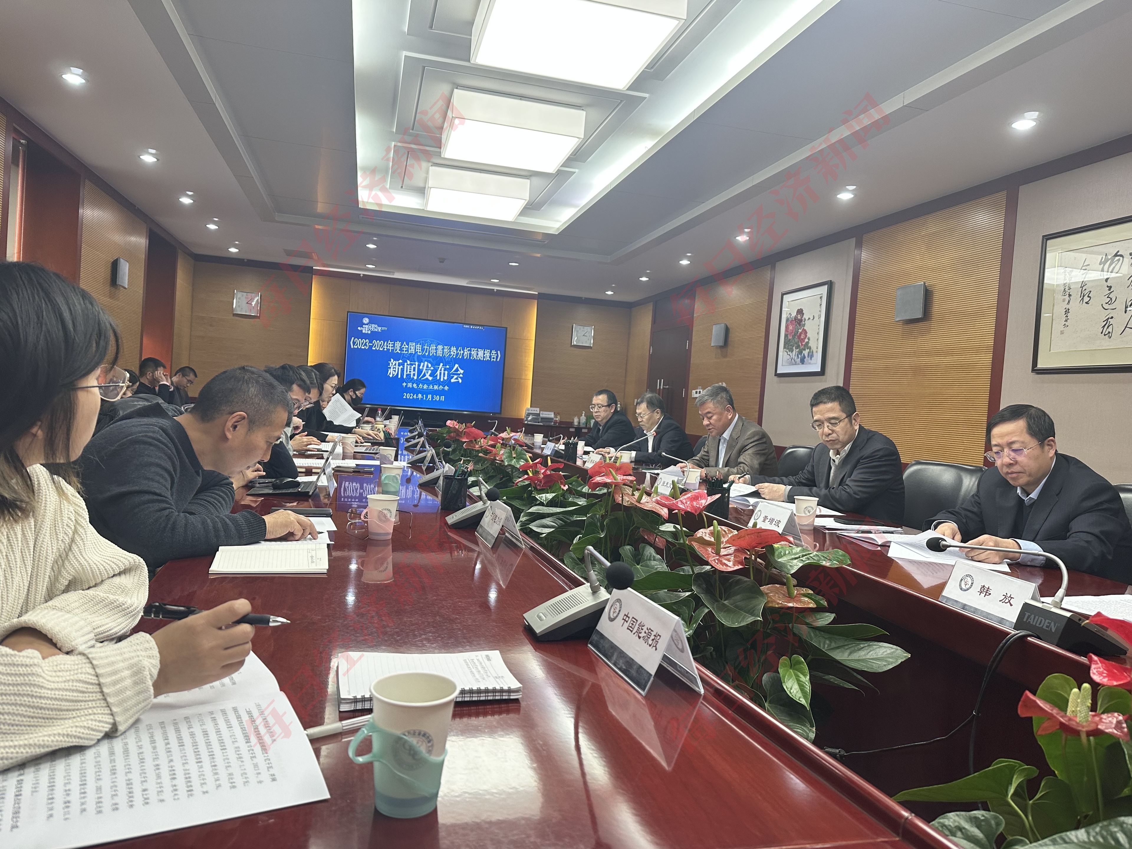 容量电价保底让煤电去产能难度更大?中电联回应每经:观点是错误的煤电将逐步向应急保障和灵活调节电源转变(图1) 容量电价保底让煤电去产能难度更大?中电联回应每经:观点是错误的煤电将逐步向应急保障和灵活调节电源转变(图1)