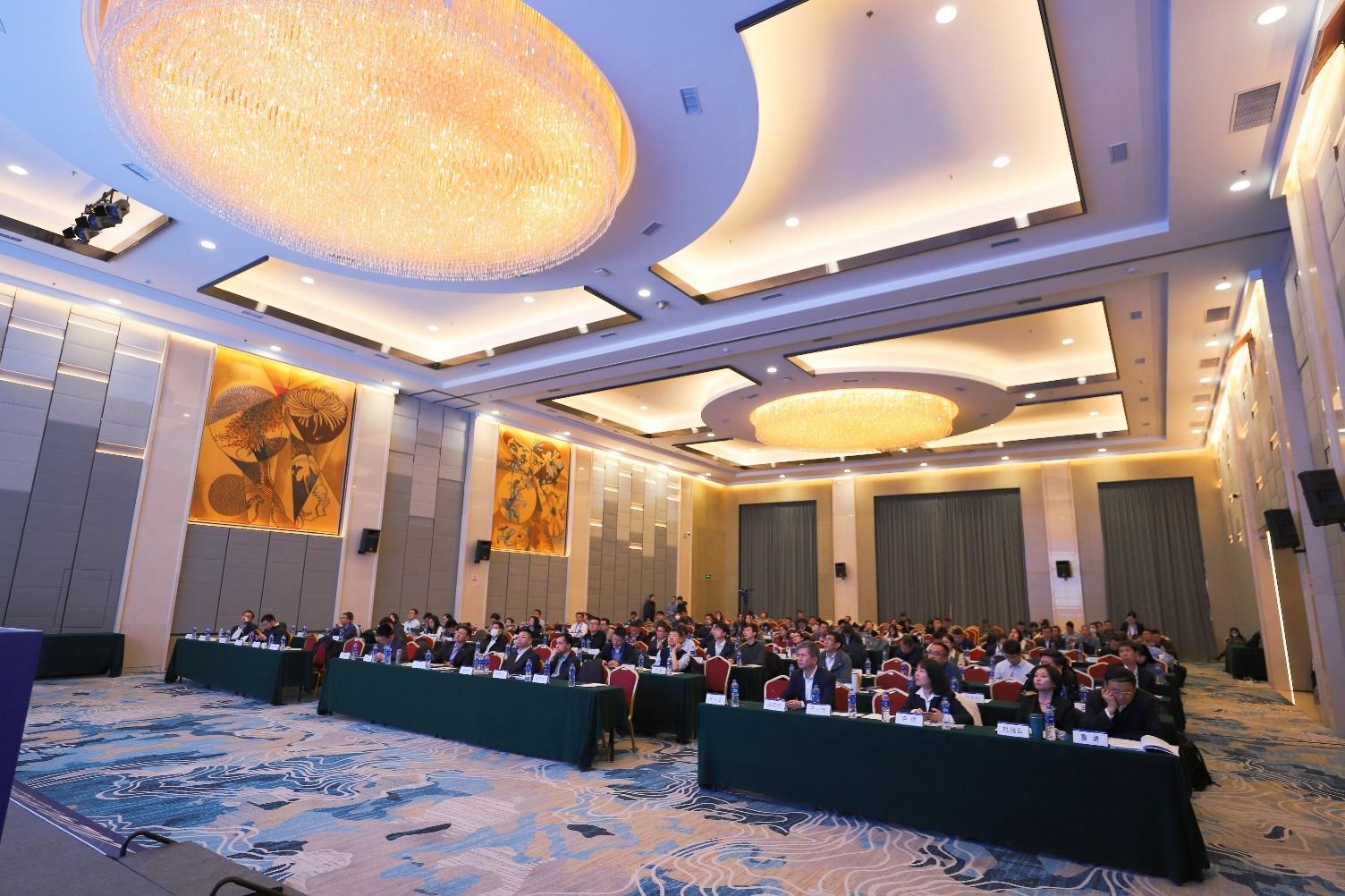 国家高端智库中咨公司联合能景研究举办“2024氢基能源绿色发展论坛” 发布《2024全球氢能产业展望报告(图4)