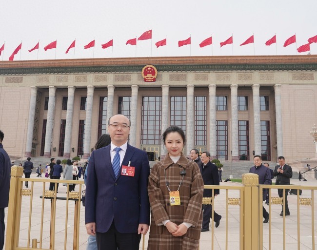 两会声音丨全国人大代表国网山东省电力公司董事长、党委书记王志伟：优化新能源顶层设计 推动行业高质量发展(图1)