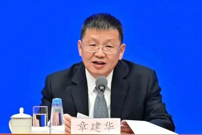 中央 国务院、五部委共定调:2024光伏大发展可期!(图1) 中央 国务院、五部委共定调:2024光伏大发展可期!(图1)